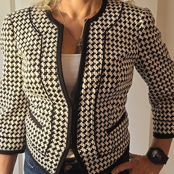 Black House White Market Black and White Pattern Blazez With Black Trim  Size 4 - Picture 1 of 7